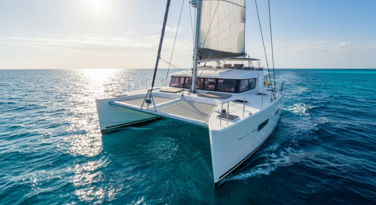 Understanding Your Perfect Luxury Boat Bali Experience
